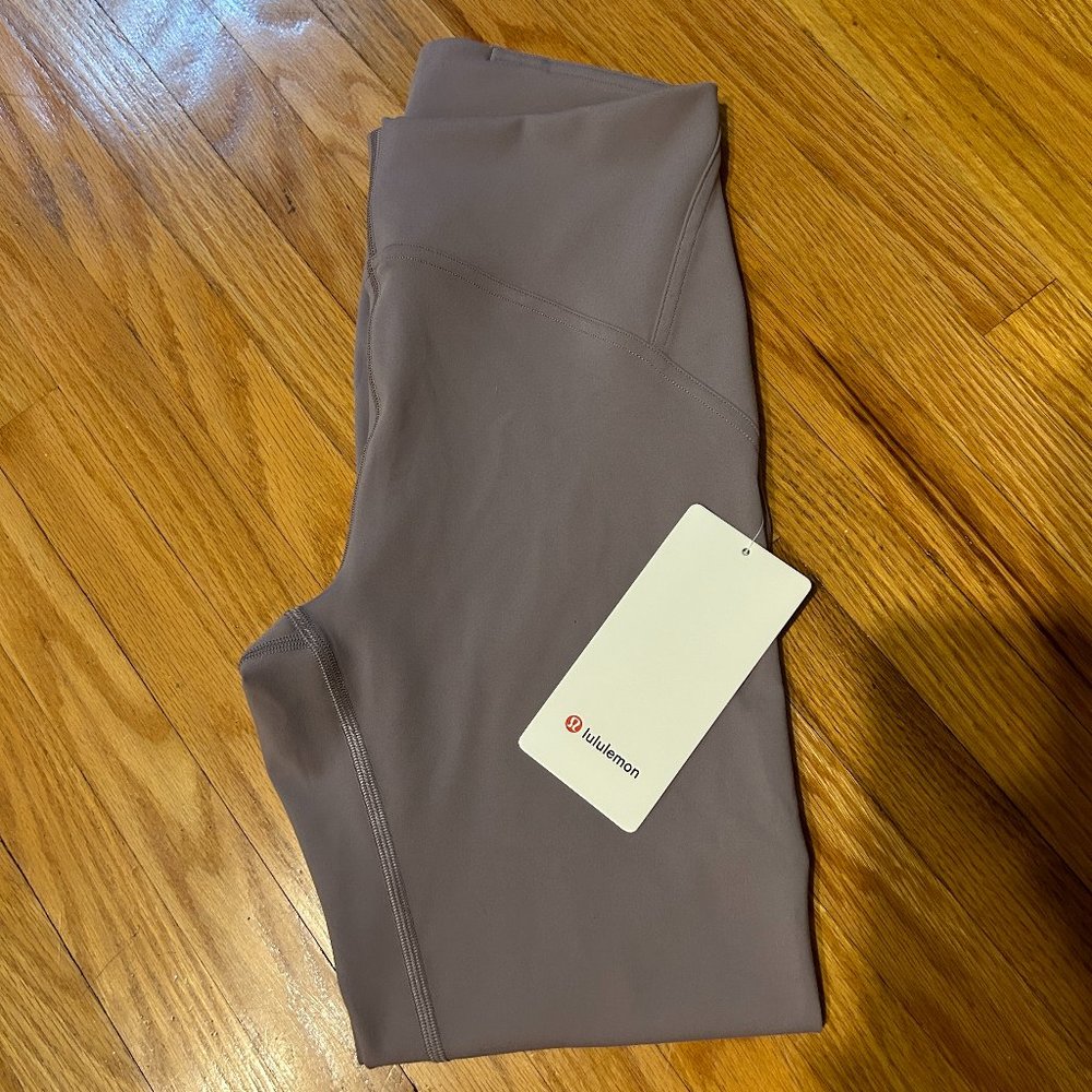 BNWT Lululemon InStill HR Tight 25"